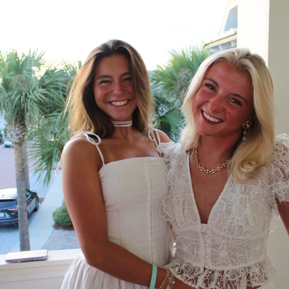 Meet your Posher, Caroline